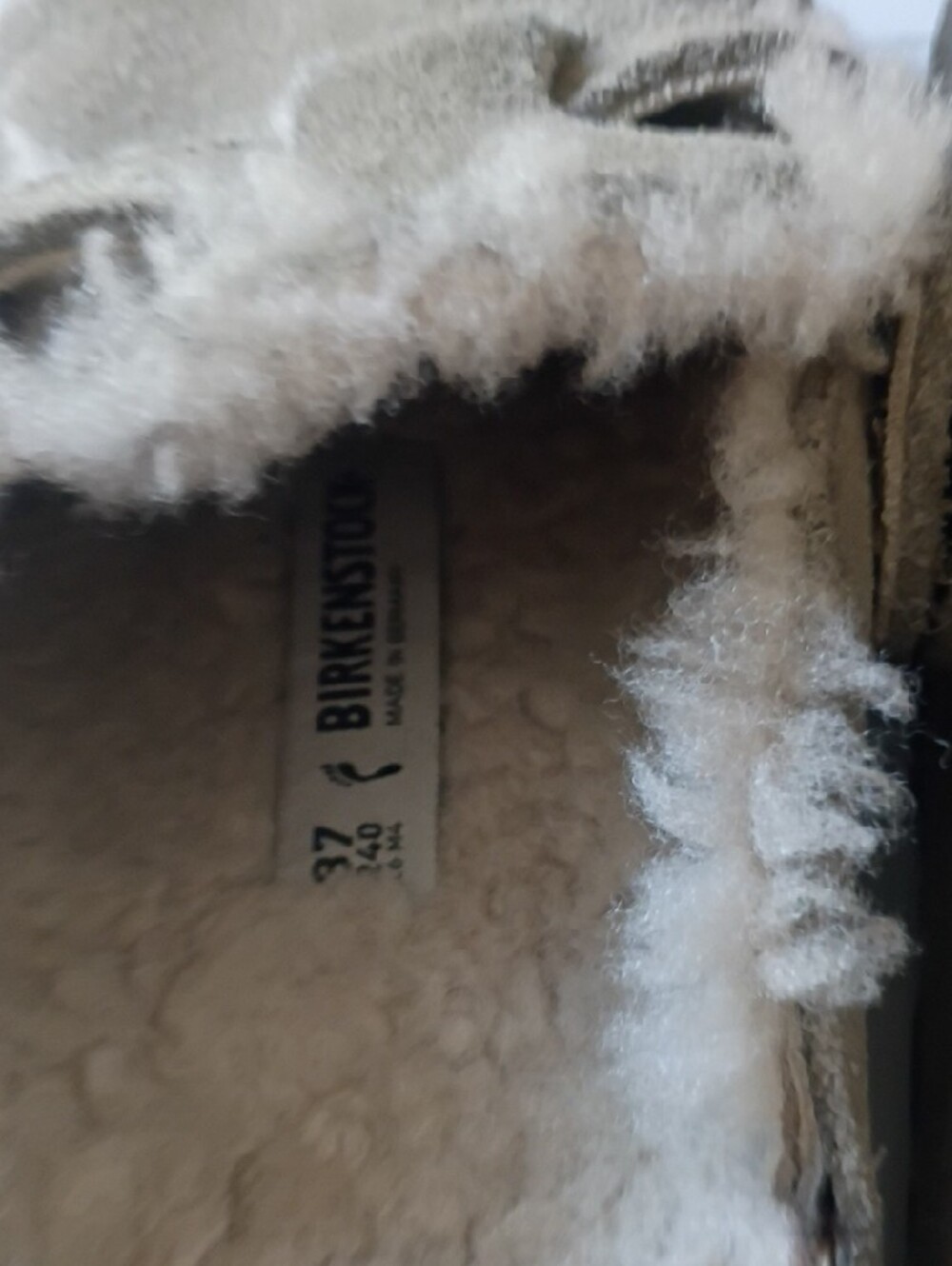Birkenstock Boston Shearling-Lined Clogs in Taupe Suede 37 US Women's 6–6.5. - Picture 10 of 11